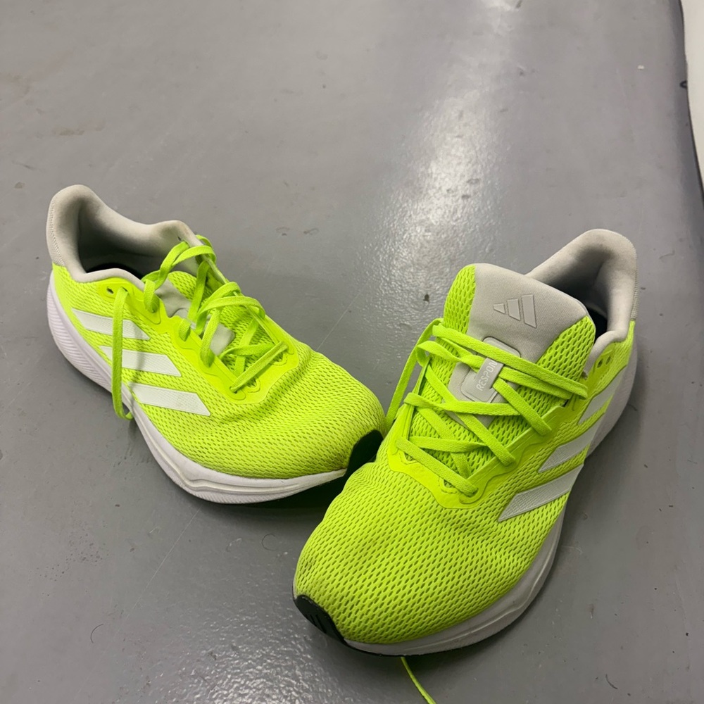 adidas Men's Running Response IH6004 Sneaker Shoes, Size 12, White/Green